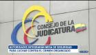 La Fiscalía General del Estado, el Ministerio del Interior y el Consejo de la Judicatura integrarán una mesa de seguridad para articular acciones contra el crimen organizado. 

Vía: Daniela Valencia