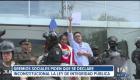 La Unión Nacional de Educadores realizó una marcha a la Corte Constitucional para exigir que se declare inconstitucional la Ley de Integridad Pública, por la reforma a la edad de jubilación para servidores públicos.

Un reportaje de María Gracia Chacón
