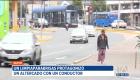 Un limpiaparabrisas protagonizó un altercado con el conductor de un vehículo en el norte de Quito. Desde el Municipio se informó que, en lo que va del año, se han ejecutado 390 operativos. Sin embargo, aún no existe una normativa que regule esta actividad.

Un reportaje de Juan Miguel Rodríguez