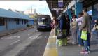 Desde el 1 de septiembre se activarán los expresos escolares para garantizar que los estudiantes lleguen a tiempo a sus unidades educativas. Las rutas funcionarán entre las 06:05 y 06:30.

Un reportaje de Mishel Villacís