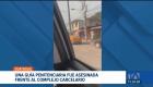 Una guía penitenciaria fue asesinada a tiros la mañana de este miércoles frente al complejo carcelario de Guayaquil, en la vía a Daule. Hace casi una semana, dos agentes fueron baleados en un comedor del mismo sector.

Un reportaje de Catalina García