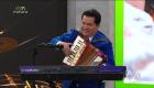 Paco Godoy musico y compositior pone a bailar al set de esTAmañana con música autentica ecuatorina.