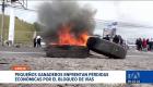 El bloqueo de vías en Rumichaca ocasiona pérdidas superiores a los 2 millones de dólares diarios en el comercio internacional. Frente a esta situación, el sector agrícola y ganadero de Carchi busca estrategias para minimizar los efectos del paro.

Un reportaje de Jairo Jácome