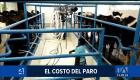 La provincia más afectada en estos 22 días de paro es Imbabura, donde los sectores ganadero, comercial y hotelero reportan más de 50 millones de dólares en pérdidas. Representantes de estos sectores solicitan al Gobierno medidas de reparación.

Un reportaje de María Fernanda Utreras