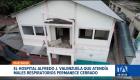 El icónico centro de salud en el Cerro del Carmen de Guayaquil luce deteriorado y abandonado, generando preocupación por la seguridad en el sector. Un reportaje de Camila Guevara