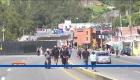 Camioneros colombianos mantienen bloqueada la frontera en protesta por las medidas arancelarias entre Ecuador y Colombia. Un reportaje de María Gracia Chacón