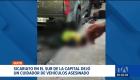 Sujetos en motocicleta asesinaron a un cuidador de vehículos en el sur de Quito. La Policía analiza las cámaras de seguridad e investiga el caso. Un reportaje de Gustavo Jaramillo