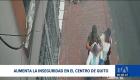 Cámaras de videovigilancia captaron varios robos en el centro de Quito. Vecinos denuncian que la falta de patrullaje preventivo. Un reportaje de Gustavo Jaramillo
