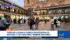 Cuenca se consolida como uno de los destinos preferidos en este feriado. Turistas recorren los ríos, museos y parques emblemáticos. Un reportaje de Iván Rodríguez