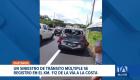 Un fuerte accidente de tránsito que involucró a varios vehículos generó largas filas y malestar entre los viajeros que regresaban a Guayaquil tras el feriado. Un reportaje de Jazmín Solís
