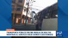 En medio de las negociaciones por el alza de la tarifa, los guayaquileños critican que la reducción en el valor de las multas no ha mejorado el orden vial. Un reportaje de Jazmín Solís