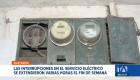 Los cortes de energía afectaron la actividad de miles de familias y locales comerciales durante el fin de semana en Guayaquil. Un reportaje de Camila Guevara