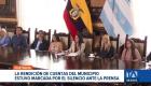 El trámite legal para la destitución de Álvares aún no ha sido incluido en el orden del día del Concejo Cantonal y fue criticado en el acto. Un reportaje de Ever Moreira