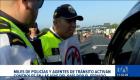 Los agentes se despliegan en los ejes viales a pocas horas de iniciar el asueto, mientras miles de ecuatorianos alistan su movilización. Un reportaje de Catalina García