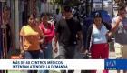 Más de 40 centros médicos intentan contener la demanda de salud. Pacientes denuncian falta de medicinas y demoras en atención médica. Un reportaje de Roberto Verdezoto
