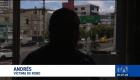 Usuarios del Metro de Quito denuncian una constante modalidad de robo en los accesos de las paradas. Delincuentes en motos roban celulares. Un reportaje de Mishell Villacís