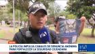 La Policía despliega brigadas informativas en las plazas y calles del centro de Quito para incentivar el uso de canales digitales de denuncias. Un reportaje de Nathalie Jiménez