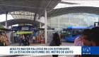 En los exteriores de la estación Quitumbe del Metro de Quito, un adulto mayor de 79 años falleció. Informes señalan que la persona tenía un marcapasos, por lo que se presume como causa de muerte un problema cardiaco.