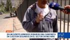 En el sector El Divino Niño, hombres armados interceptaron a un conductor para robarle su camioneta. El robo de este tipo de vehículos ya representa el 54% de las denuncias. Un reportaje de Gustavo Jaramillo