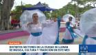 La tradición se toma los barrios de Guayaquil en sus fiestas de fundación. Cientos de familias disfrutaron de los eventos artísticos. Un reportaje de Macarena Larrea