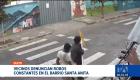 Vecinos del sur de Quito denuncian que los robos a personas y el desmantelamiento de carros se han vuelto comunes en la zona. Un reportaje de Juan Miguel Rodríguez