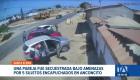 Cámaras de video captaron el momento en el que una pareja fue secuestrada. La mujer se encuentra en estado de gestación. Un reportaje de Camila Guevara