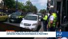 Las autoridades de tránsito de Guayaquil desplegaron operativos  para sancionar el parqueo indebido y la toma del espacio peatonal. Un reportaje de Ever Moreira