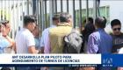 Usuarios reportan caos y aglomeraciones en los exteriores de la ANT tras la implementación del nuevo mecanismo de turnos para licencias. Un reportaje de Nathalie Jiménez
