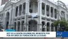 Guayaquil celebra sus fiestas con el acto protocolario central en los exteriores del Palacio Municipal. Un reportaje de Bernarda Cevallos