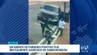 La emisión de una multa por estacionamiento vencido provocó el ataque físico contra el trabajador por parte del ocupante de una camioneta. Un reportaje de Catalina García