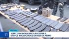 Agentes de inteligencia rastrean si malos elementos de la institución filtraron información a las bandas armadas para ejecutar los atracos. Un reportaje de Catalina García