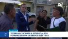 Moradores de las riberas del Estero Salado exigen la intervención urgente de CNEL y del Municipio ante el colapso de las redes eléctricas e inundaciones. Un reportaje de Ever Moreira
