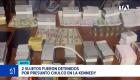 Un allanamiento en el norte de Quito permitió la aprehensión de tres personas y el decomiso de más de 100 mil tarjetas empleadas para el cobro de intereses ilegales. Un reportaje de Juan Miguel Rodríguez