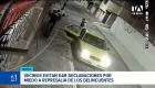 La víctima fue interceptada por tres hombres en un auto, en el sur de Quito. Vecinos del sector se movilizan exigiendo un reforzamiento del patrullaje policial. Un reportaje Gustavo Jaramillo