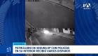 Delincuentes en motocicleta dispararon contra el vehículo institucional en medio de una persecución registrada al sur de la ciudad. Un reportaje de Paula Kuhn
