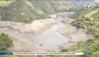 La represa más grande del país mantiene una tendencia descendente mientras disminuyen los caudales del río Paute y la sequía impacta el complejo. Un reportaje de Iván Rodríguez