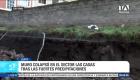 El constante temporal invernal y las continuas precipitaciones registradas durante los últimos días en la capital provocaron el colapso de un muro en el sector de Las Casas, al norte de Quito. Los organismos de socorro acudieron al lugar para inspeccionar la zona, retirar los escombros y evaluar posibles riesgos en las viviendas colindantes. Un reporte de Brigette Mancheno.