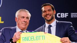 Carlo Ancelotti (izquierda) se estrenará en el torneo premundial en el estadio Banco Pichincha. Brasil visitará a Ecuador, el jueves 5 de junio del 2025.