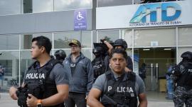 El ministro del Interior, Jhon Reimberg,encabezó la intervención de entidades municipales del cantón Durán.