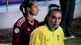 Marta, la histórica jugadora brasileña, sigue brillando con su Seleccion, a su 39 años.