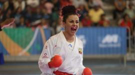 Jacqueline Factos tiene 140 medallas en su casa. Además tiene una maestría en Gestión Deportiva.