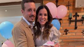 La chef Carolina Sánchez y su esposo confirmaron que esperan una niña en evento en Cuenca.