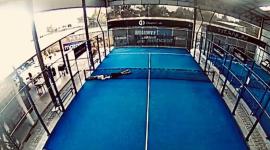 Clientes de las canchas de padel en Tumbaco intentaron refugiarse durante asalto.