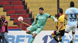 Rafa Romo, golero de Universidad Católica en acción. El cuadro 'camaratta' jugará como visitante ante la Liga de Portoviejo, el 1 de octubre del 2025.
