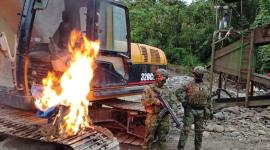 Imagen referencial de un operativo contra la minería ilegal ejecutado en Gualaquiza, el martes 2 de septiembre del 2025.