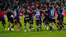 Independiente del Valle celebró su clasificación a las semifinales de la Copa Sudamericana. El equipo negriazul  sometió al Once Caldas y ahora se medirá con el Atlético Mineiro.