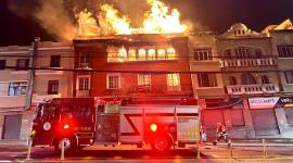 Un voraz incendio se registró en una casa del Centro Histórico.