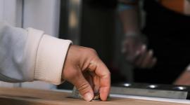 Ecuador tiene varios bonos y pensiones sociales para las familias de escasos recursos