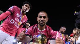 Junior Sornoza,  capitán de Independiente del Valle, festeja el título de campeón de Independiente del Valle.