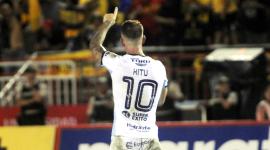 Guayaquil, miércoles 04 de febrero del 2026En la denominada "Noche del City" El equipo de Guayaquil City, presenta la plantilla de jugadores para la temporada 2026. En el estadio Christian Benitez, se enfrenta a Barcelona en partido amistoso Fotos: José  Alvarado/API